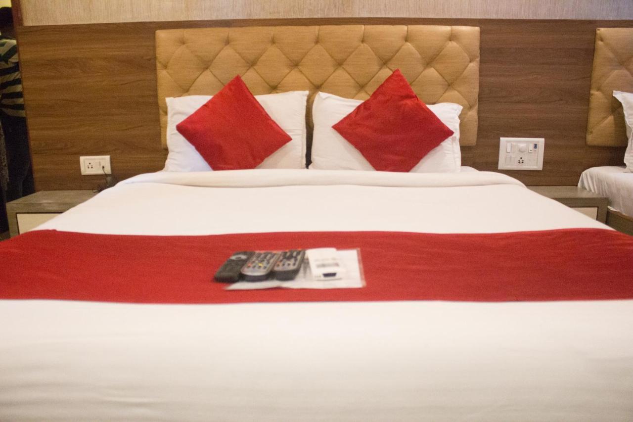 Highland Residency The Boutique Hotel ターネー エクステリア 写真