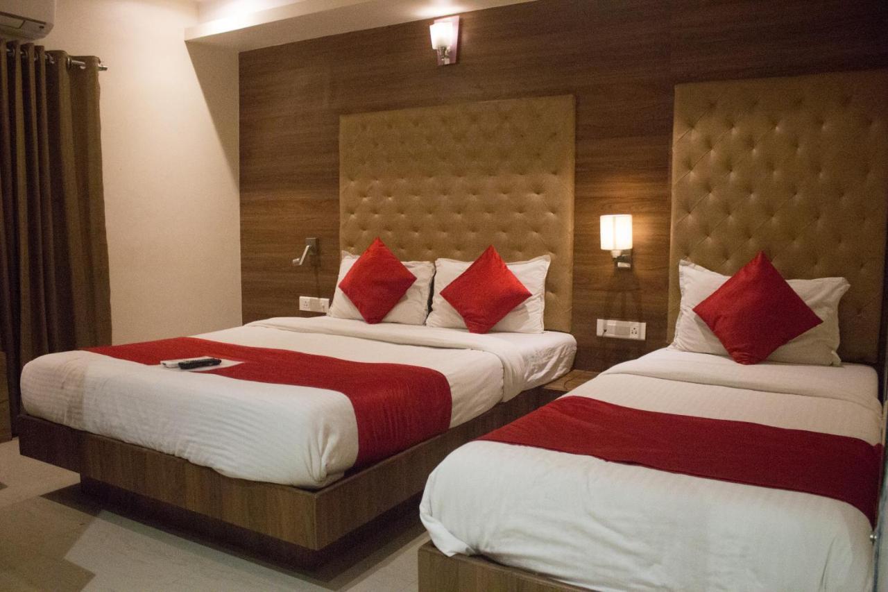 Highland Residency The Boutique Hotel ターネー エクステリア 写真